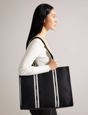 GEORJEY | BLACK