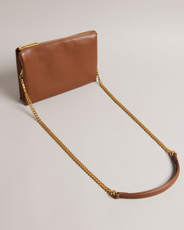 ESILLE | BROWN