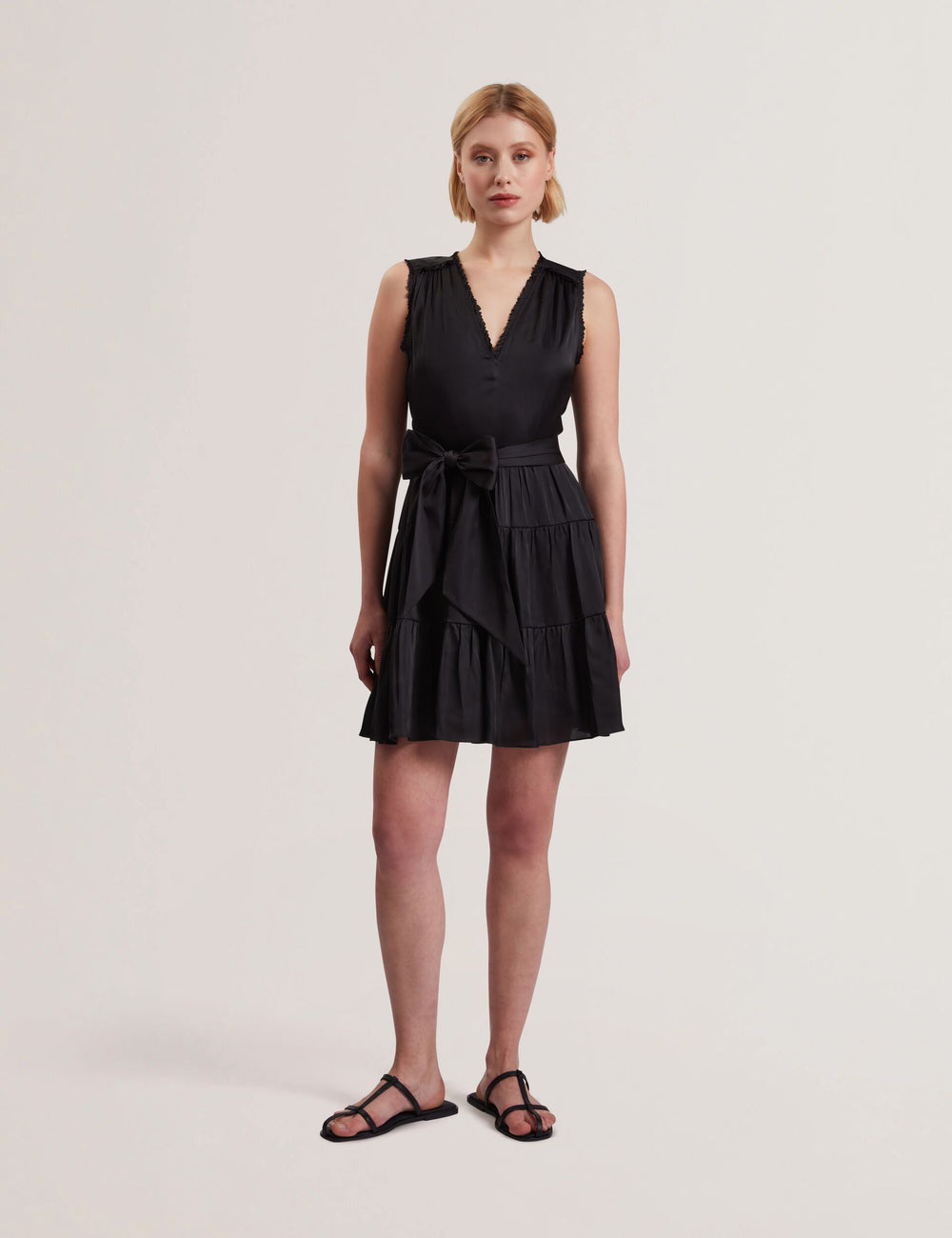 OTIANA | BLACK