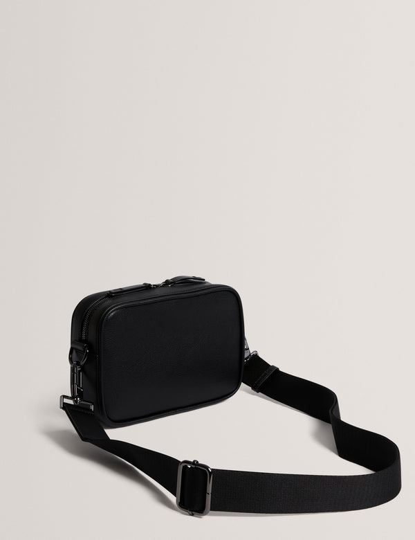 TAIG | BLACK