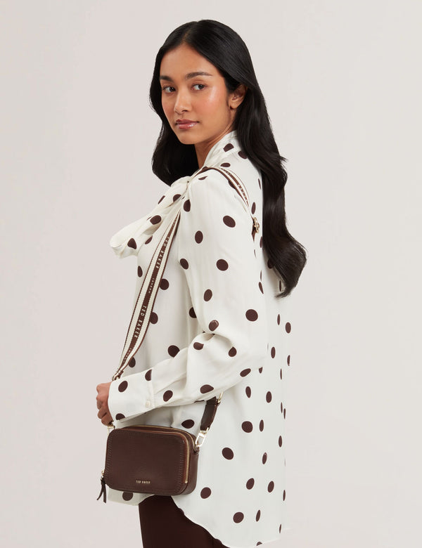 WILLSA | BROWN