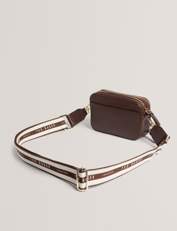 WILLSA | BROWN