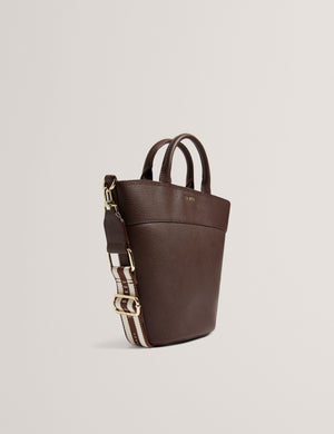 WILSONA | BROWN
