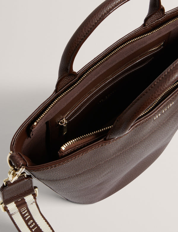 WILSONA | BROWN