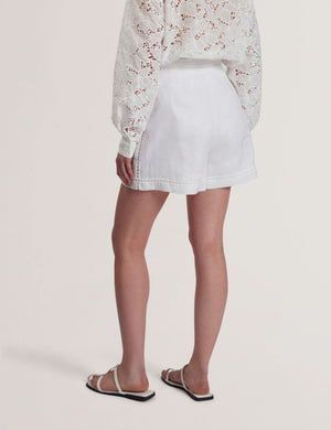 BUCCIA | WHITE