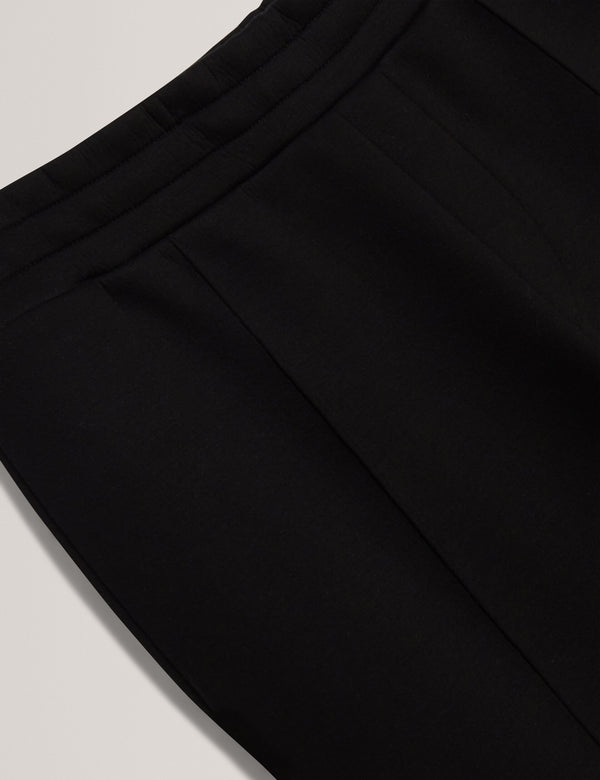 UAVER | BLACK