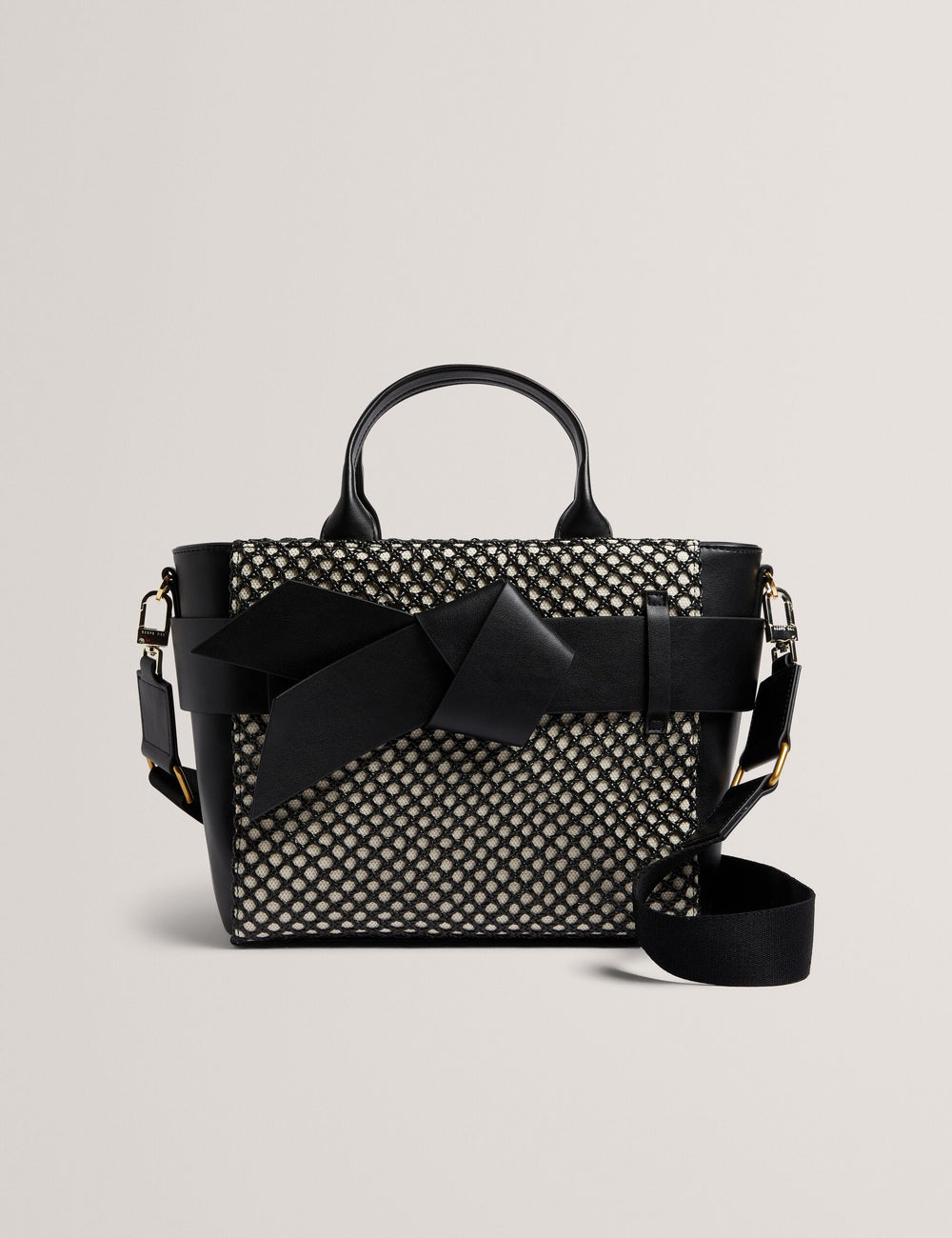 JEESA | BLACK
