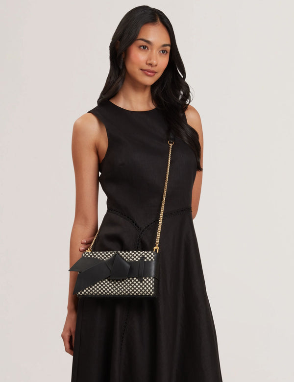 JEESIE | BLACK