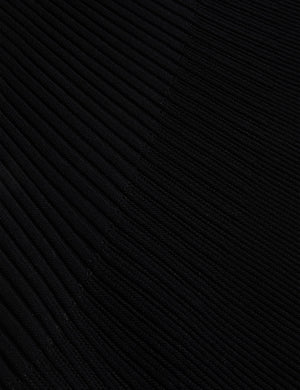 LAYYNII | BLACK