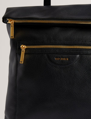 ESSAYA | BLACK