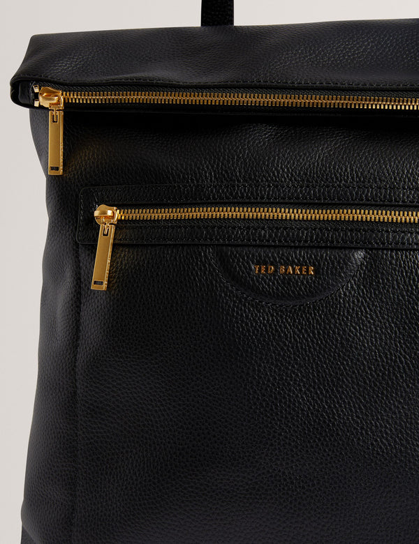ESSAYA | BLACK