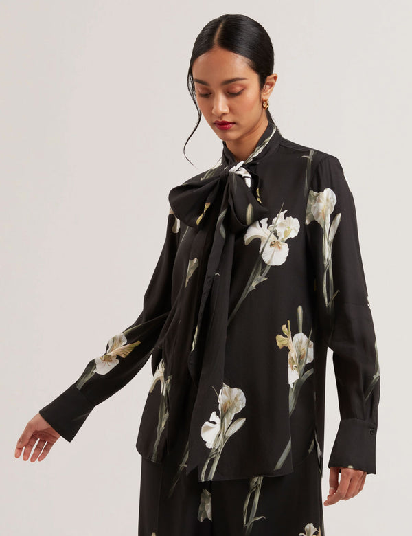 ZAKIIER | BLACK