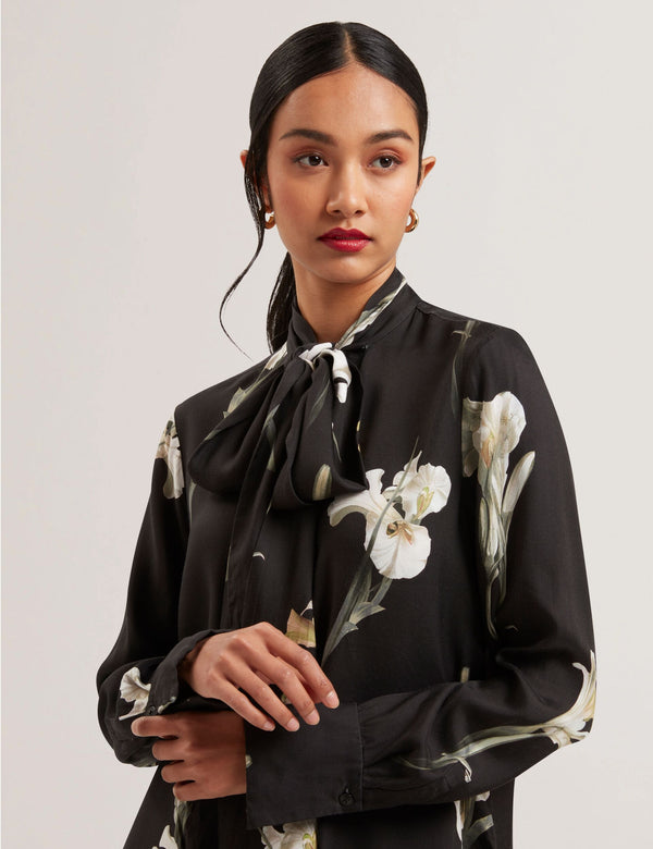 ZAKIIER | BLACK