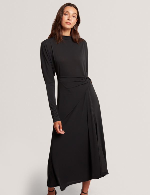 RALHAA | BLACK