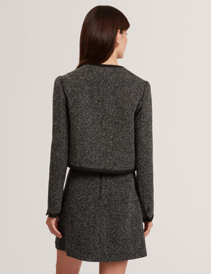 EKAA | BLACK