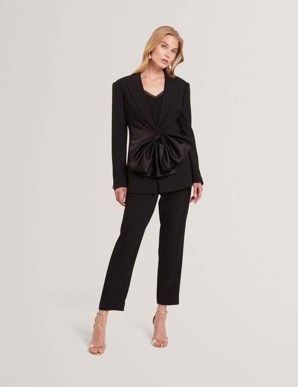 XENI | BLACK