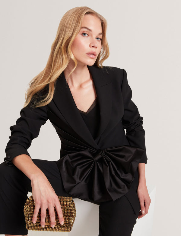XENI | BLACK
