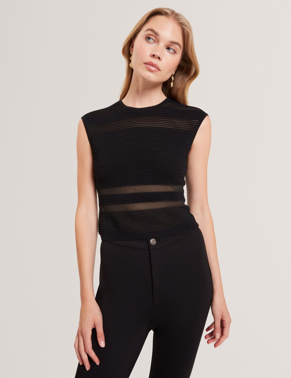 AMBERIA | BLACK