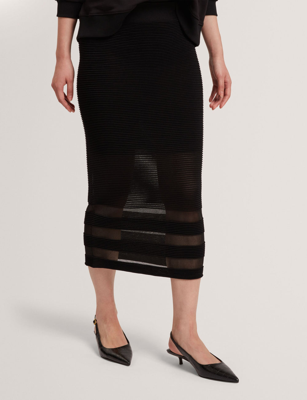 CAIRIE | BLACK