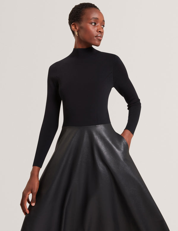 NOVIVA | BLACK