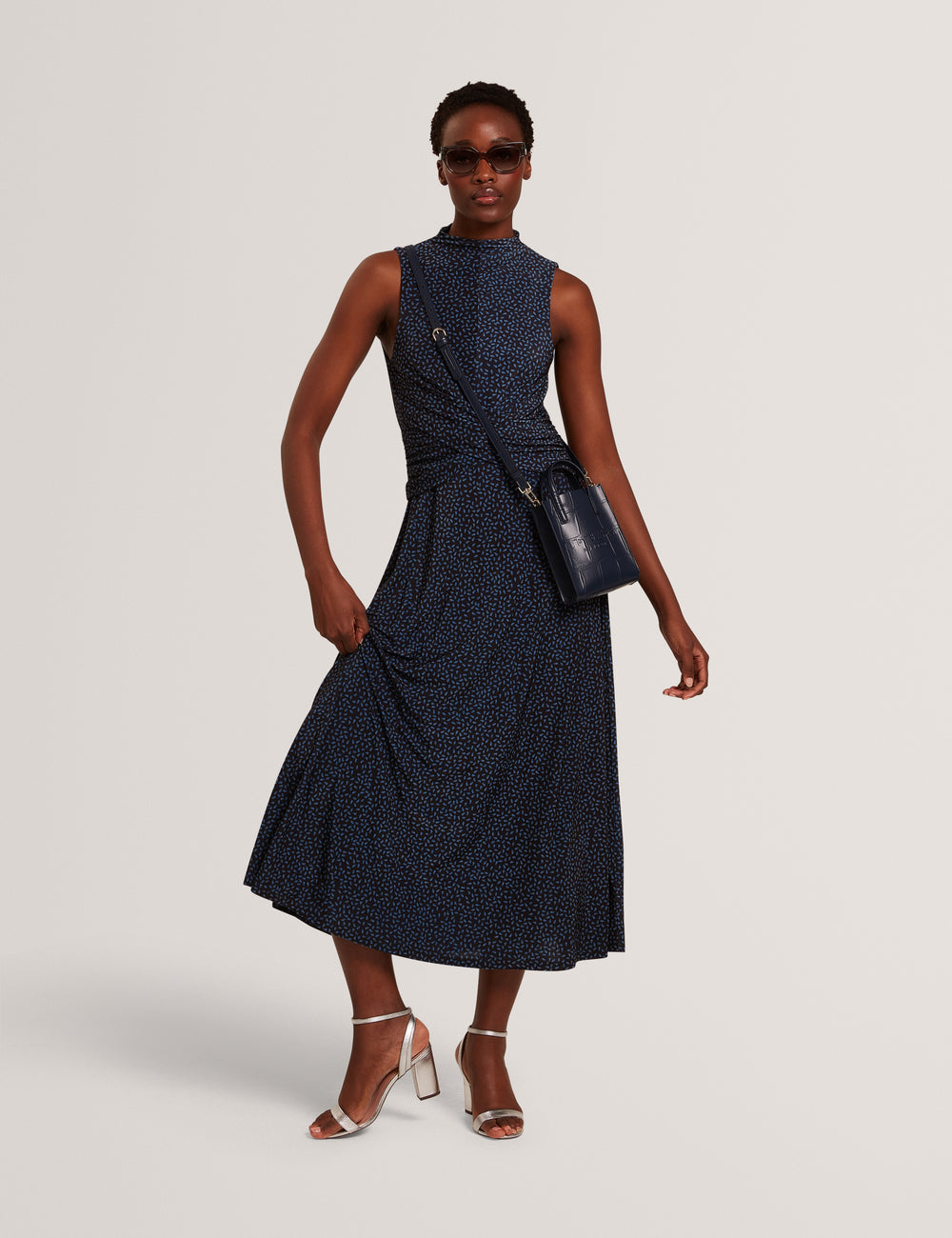 INISHA | BLACK