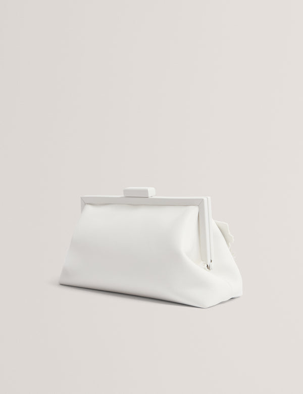 FIORELL | WHITE