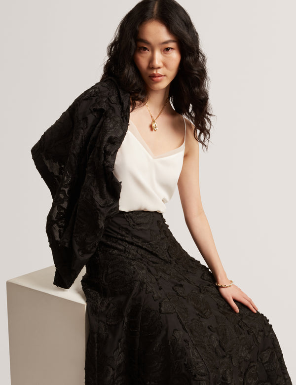 ECCRINA | BLACK