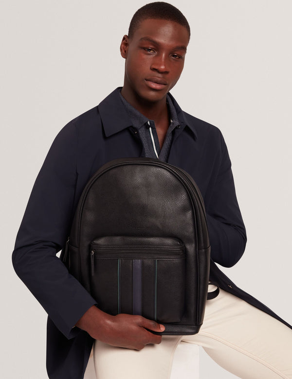 KEVIIN | BLACK