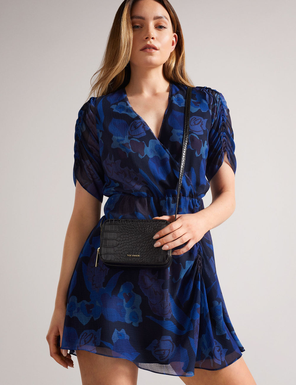 STINA | BLACK