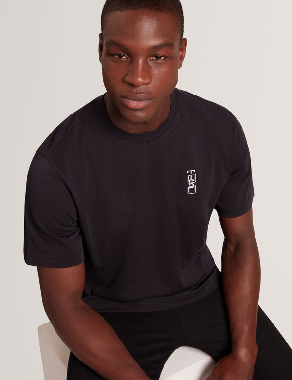 KUYRT | BLACK