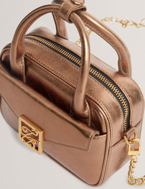 ANISAA | GOLD