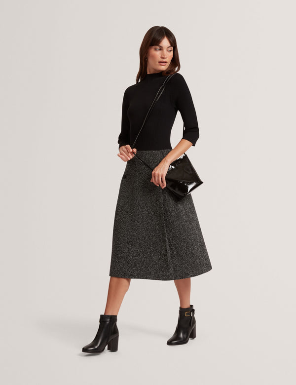 EKAAD | BLACK