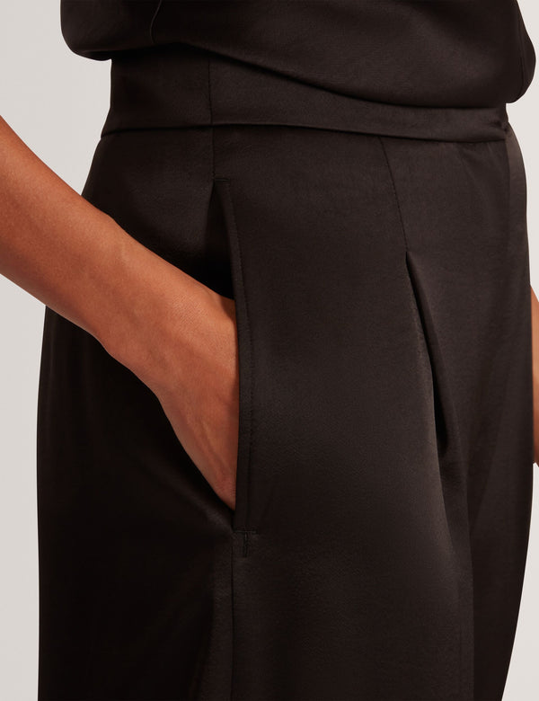 CHIIRA | BLACK