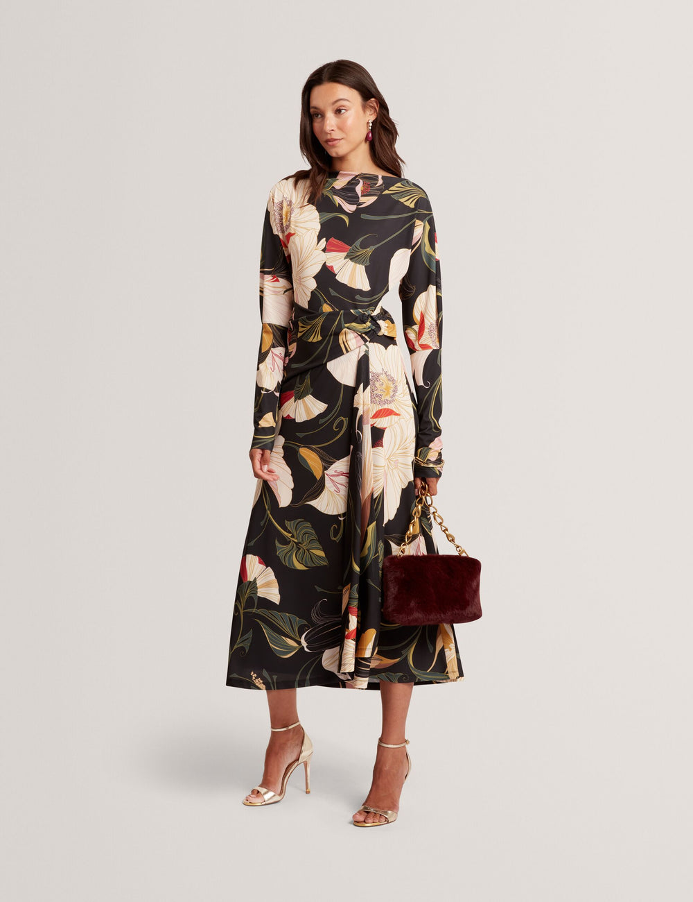 LAWRIA | BLACK