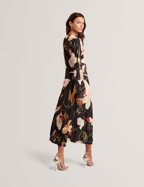 LAWRIA | BLACK