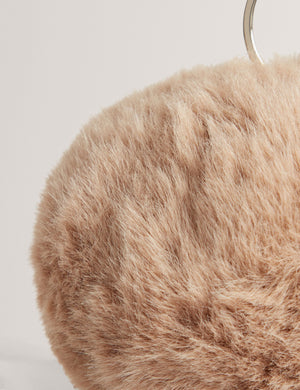 POMENNA | CAMEL