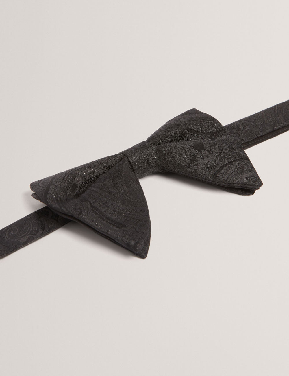 KOSTA | BLACK