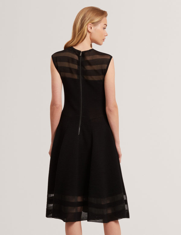 SUUSAAN | BLACK