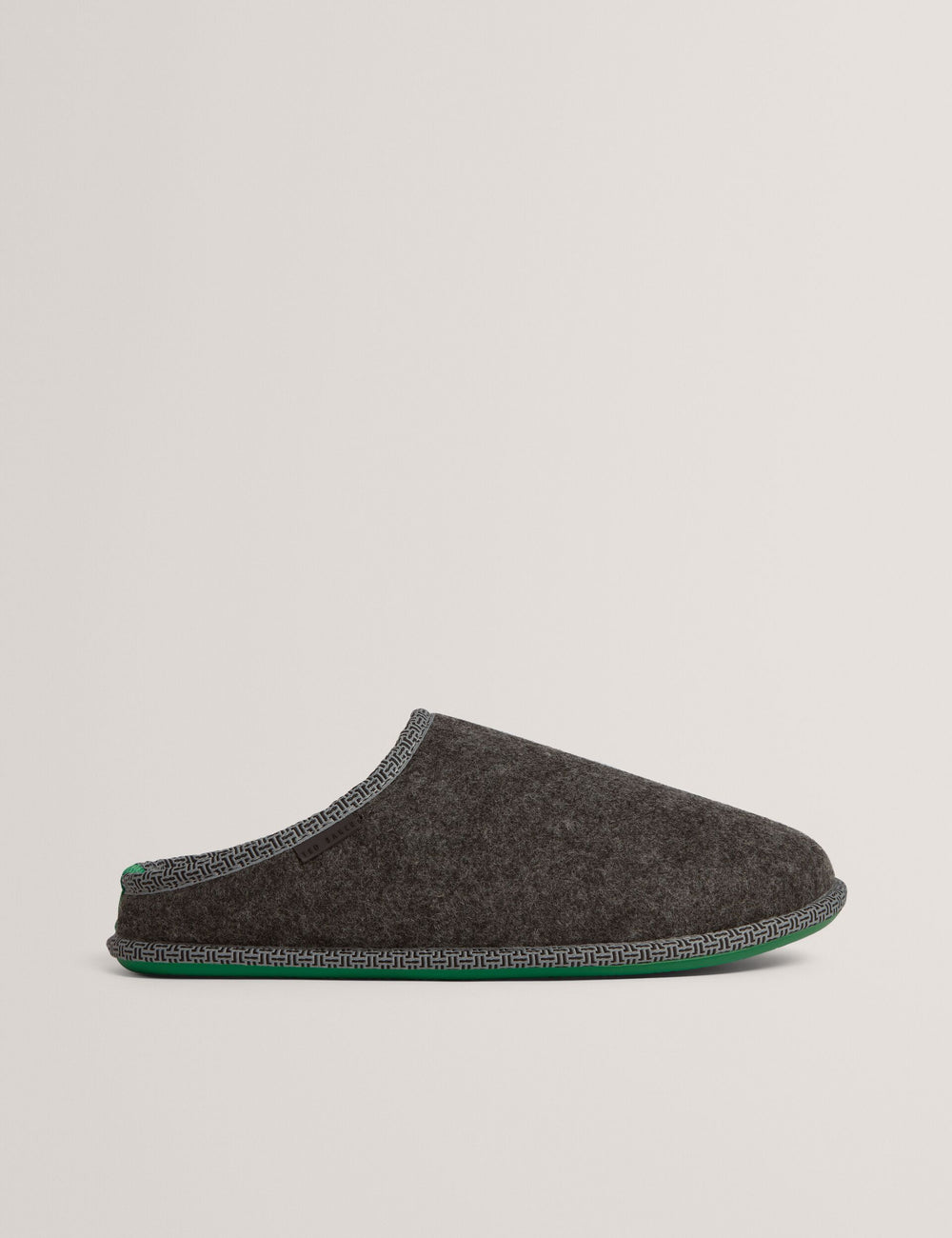 SIMMONN | CHARCOAL