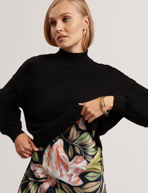 BERGNIA | BLACK