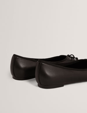 BALLERI | BLACK