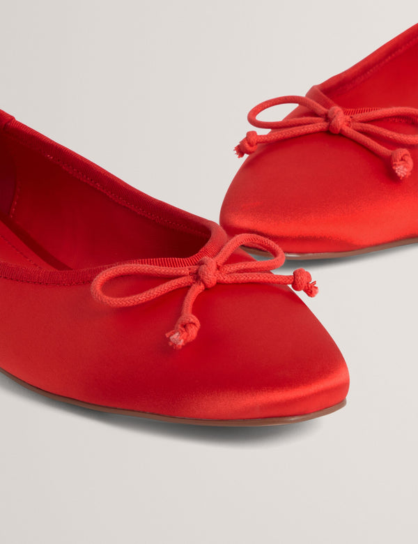 SALIIY | RED