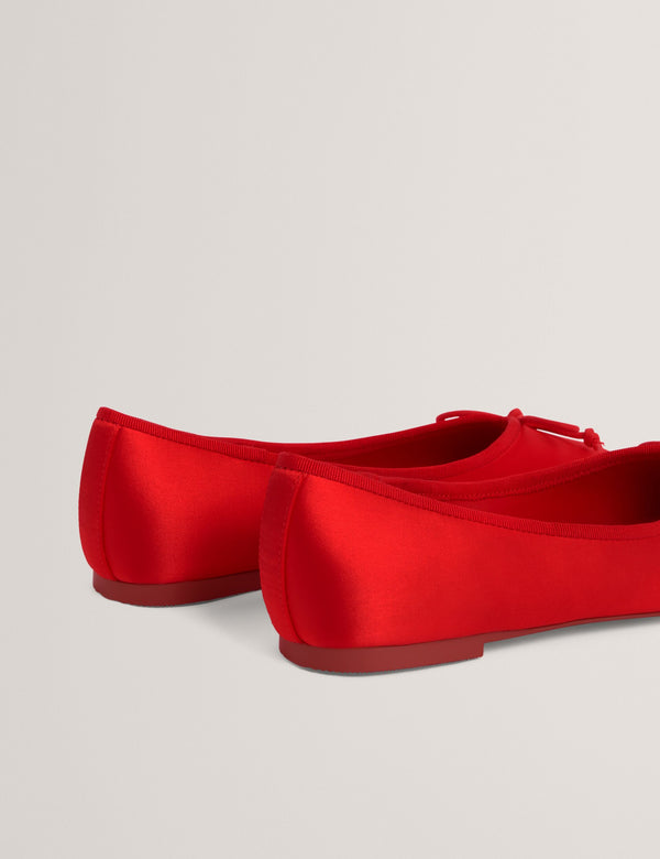 SALIIY | RED