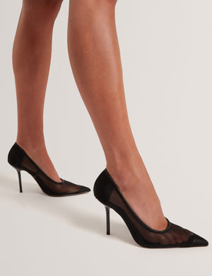 MEGAAN | BLACK