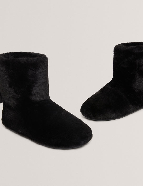 HAMONDA | BLACK