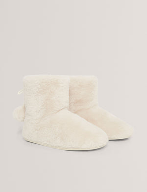 HAMONDA | IVORY