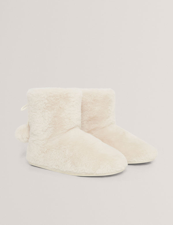 HAMONDA | IVORY