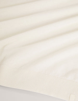YAEN | WHITE