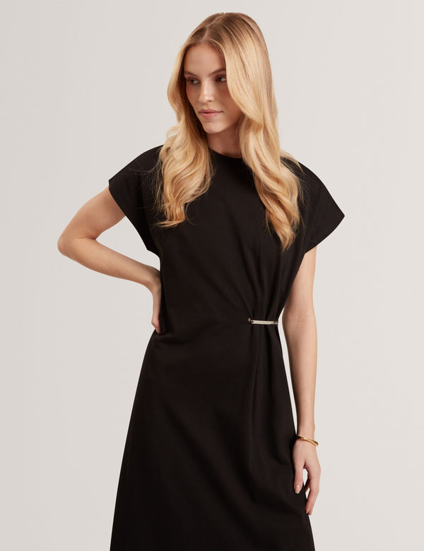HESSIE | BLACK