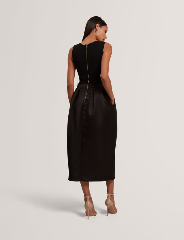 VERINIE | BLACK